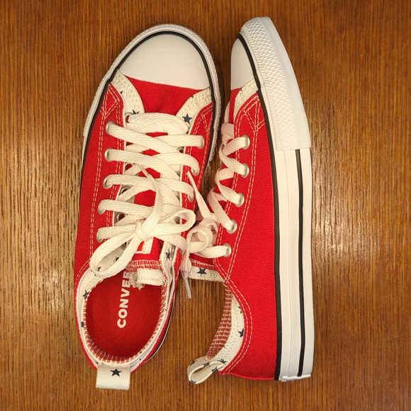 NEW!! Converse Chuck Taylor All Star Low Tops - Picture 2 of 7